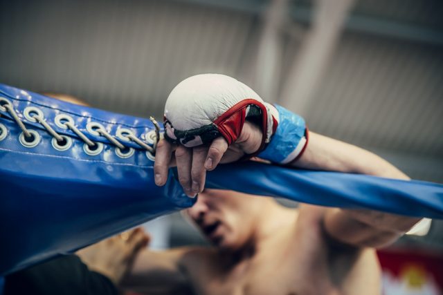 How to Break In MMA Gloves - Maxx Pro Boxing